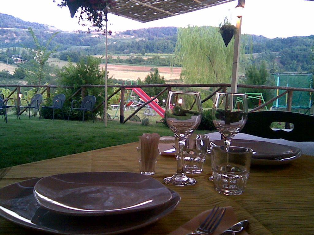 Le Spighe Agriturismo เชซานา ภายนอก รูปภาพ